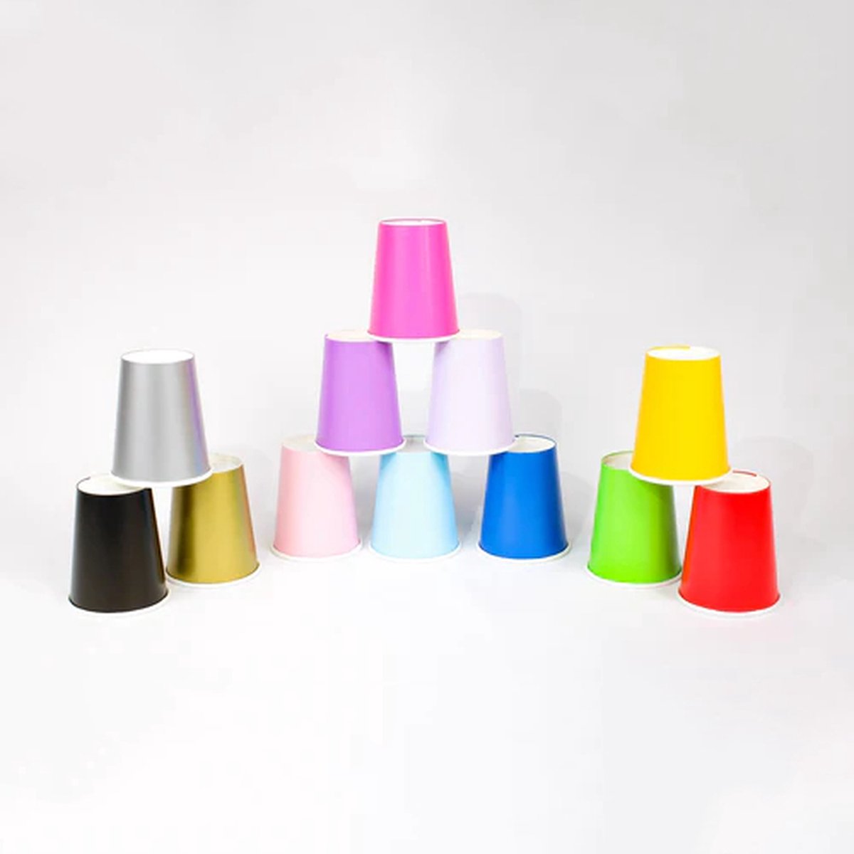 Gobelets en Carton Bleu Foncé - 28 pièces - Gobelets en Carton 250 ml - Gobelets Jetables - Gobelets en Carton Anniversaire Enfant - Fête d'Enfants - Gobelets Limonade - Café / Sirop - Gobelets en Papier - 28 Pièces de 250 ml Bleu Foncé
