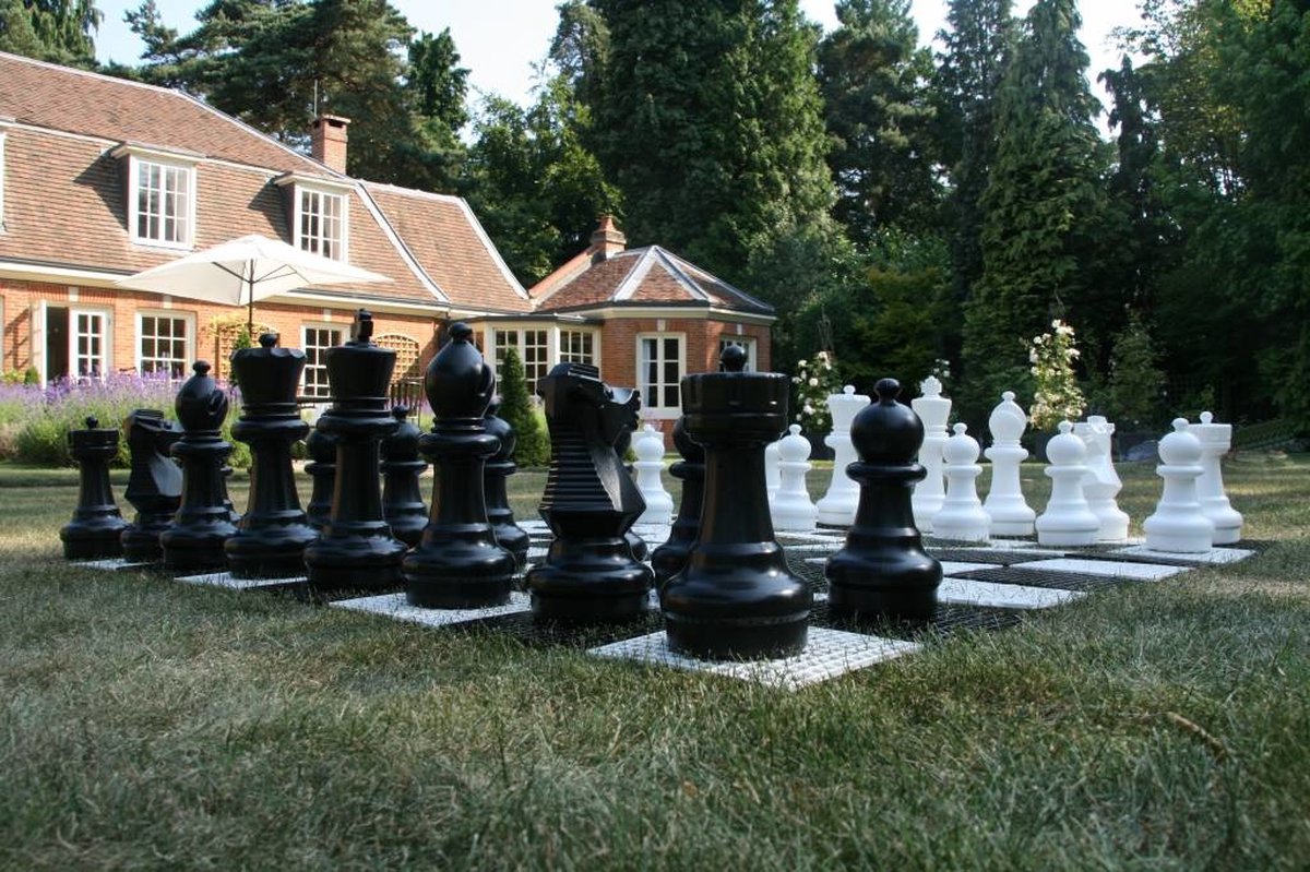 Ubergames - Jeu d'échecs d'extérieur / de jardin XL - Jusqu'à 30 cm de haut - Tapis en nylon inclus