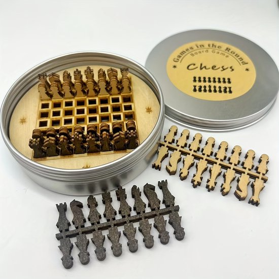 EXPÉDIÉ AUJOURD'HUI - 1 Jeu d'échecs en boîte d'étain avec pièces en bois - Jeu d'échecs de voyage - Portable - Vintage - Compact - Édition voyage - Mini échiquier